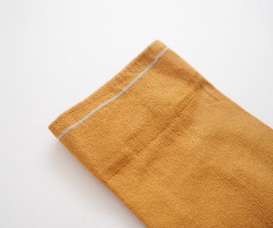 Bonne Maison/【Cauchemar】Socks Ochre UN1-91