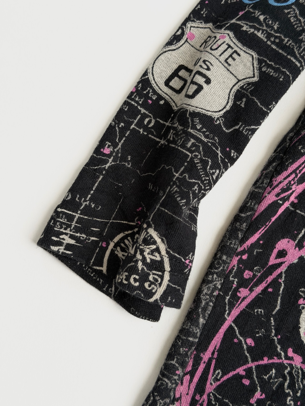 Cactus Bay apparel long-sleeve tee - 6