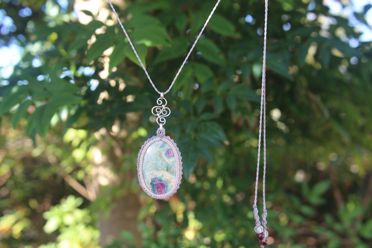 Ruby in Fuchsite silver925 wire work micro macrame pendant