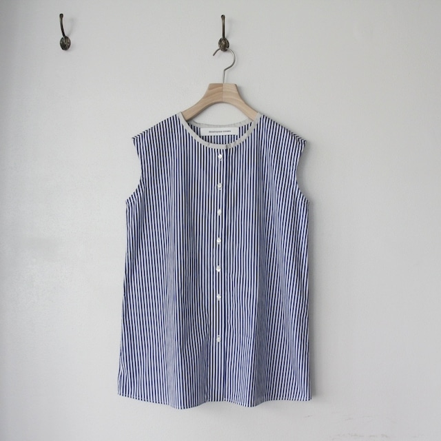 Houttuynia cordata　ノーカラーブラウス ノースリーブ blue london stripe