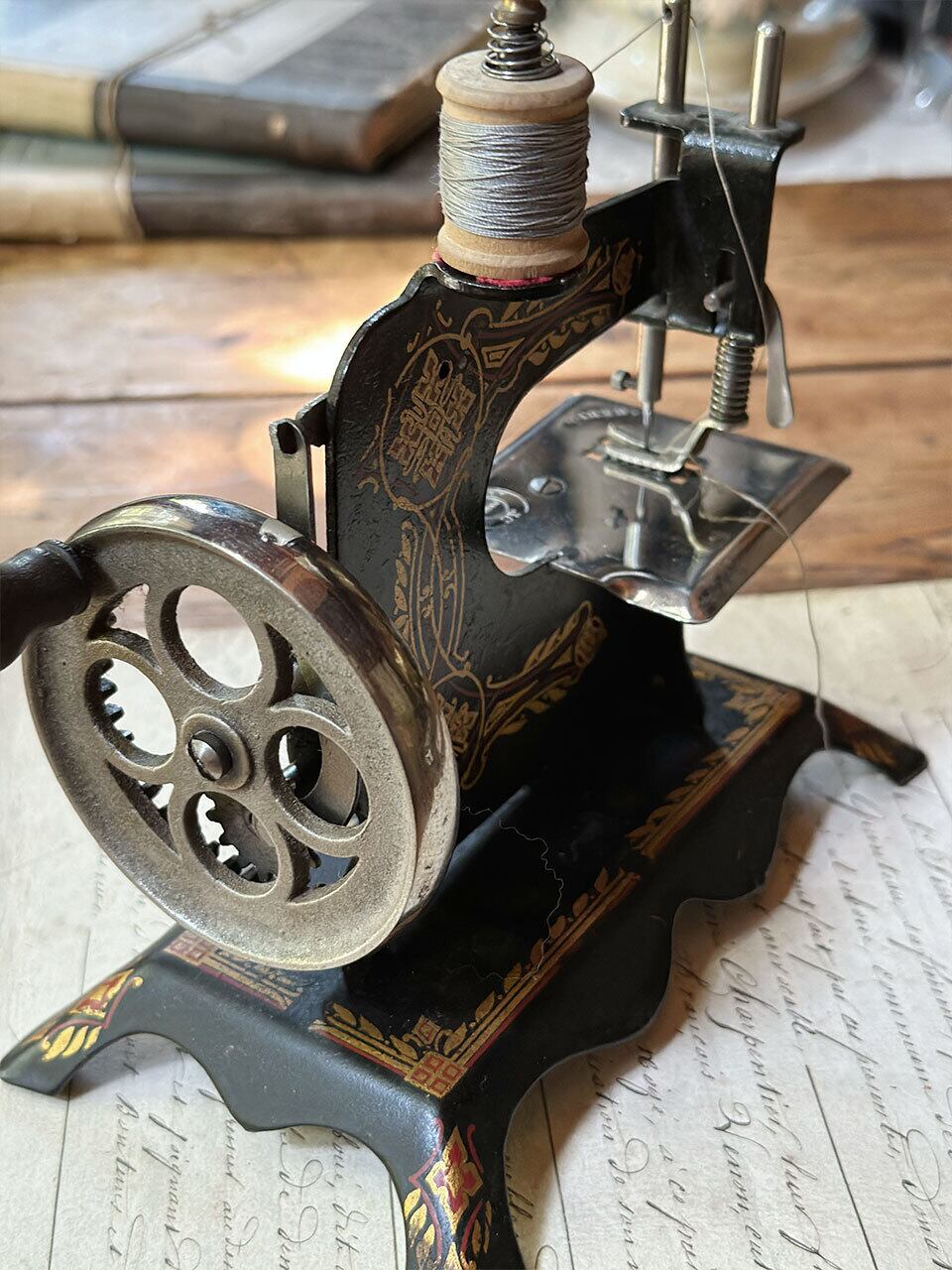 1900年代初頭 黒トイミシン BABYモデル | Brocante de La Cocotte