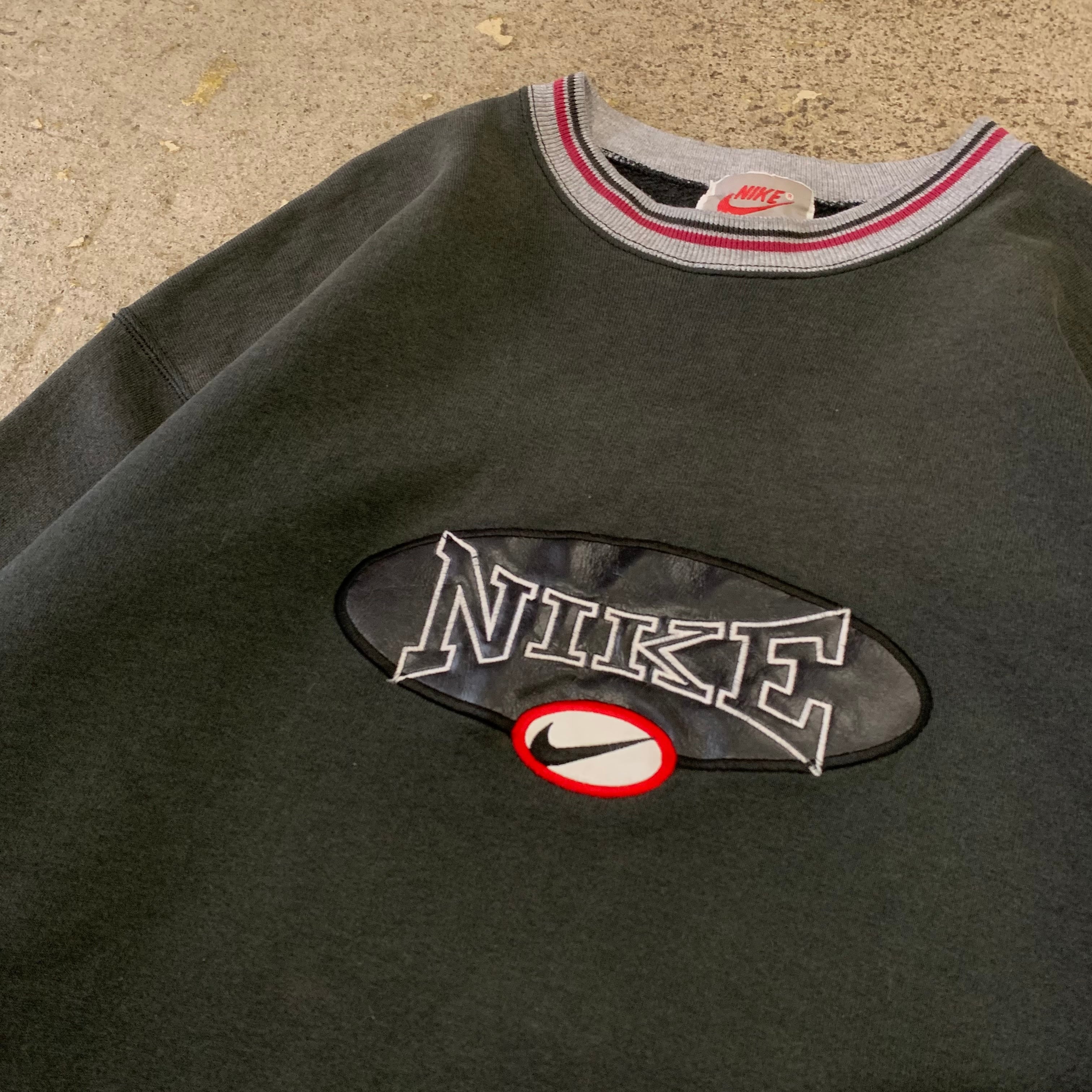 90s NIKE sweat | What'z up