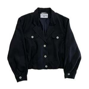 short length button jacket