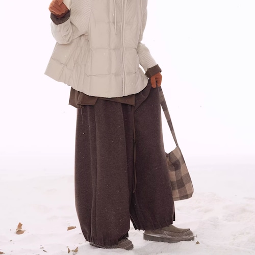 2色／裾タックニットワイドパンツ ・9581