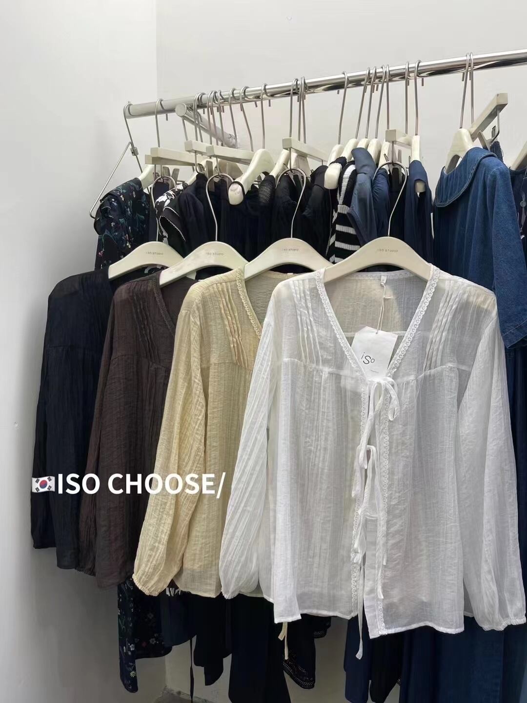 リボン付きブラウス　AJ22085-118