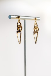 『四角い空』 square chain pierce