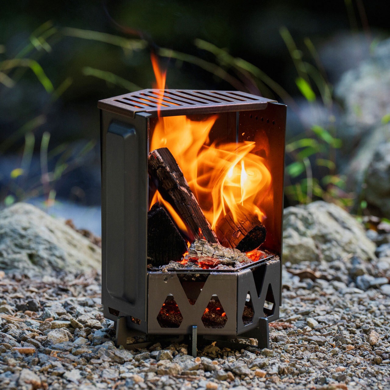 UM fire pit mini ユーエム ファイア ピット ミニ 焚き火台 二次燃焼 五徳セット 収納袋付き