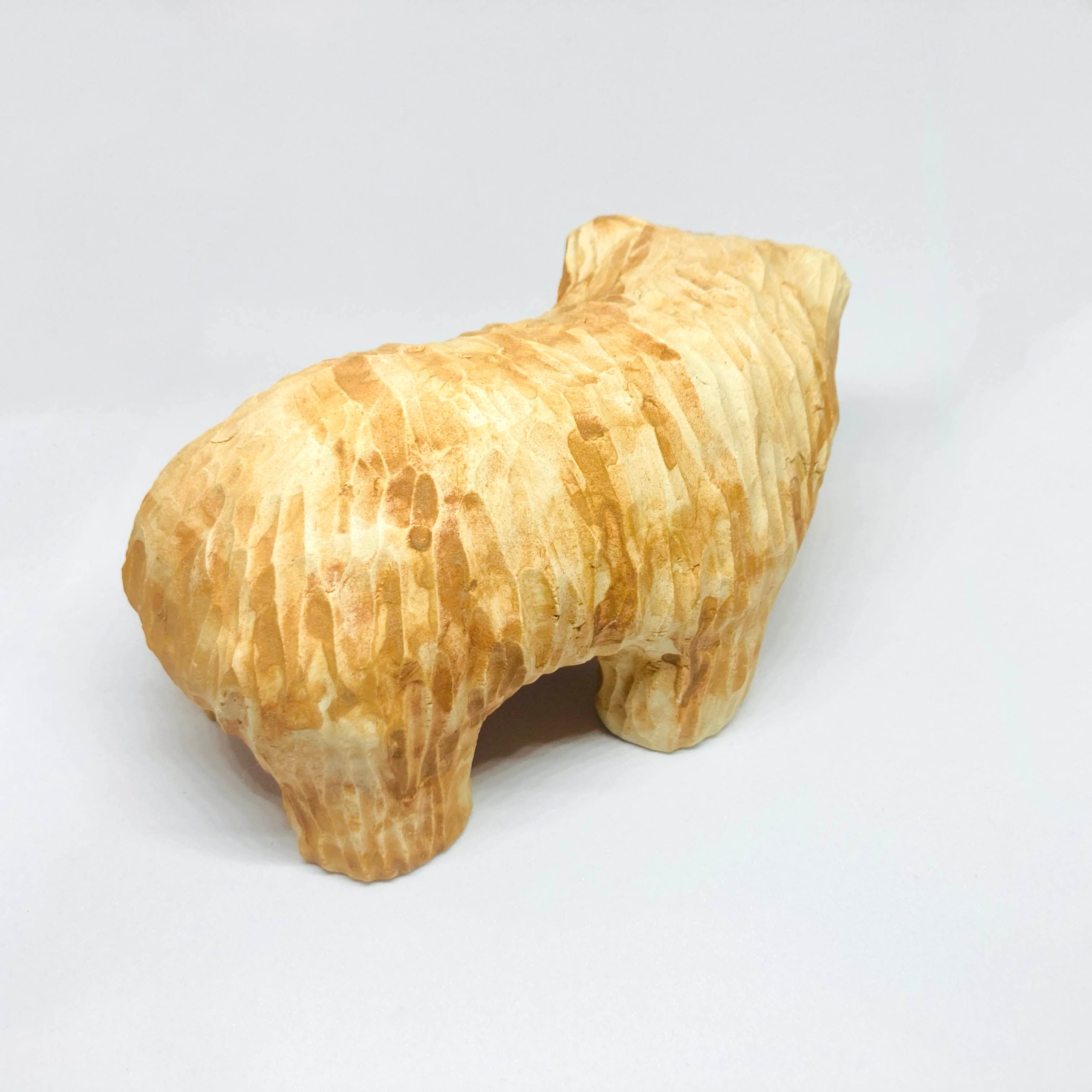 おおきい木彫り熊（たいやき）の置き物 / すずきたまみ / 陶芸作品