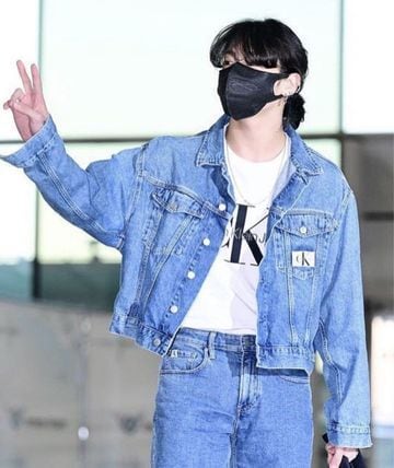 BTS  ジョングク着用Calvin  Klein デニムジャケット