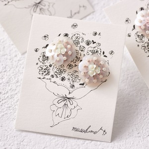 Bouquet piressed earring ( clear green × pale green )