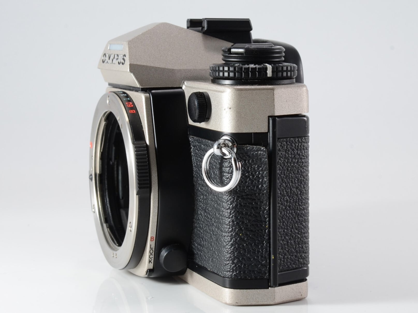 OLYMPUS OM-4 Ti ボディ オリンパス（23593） | サンライズカメラ