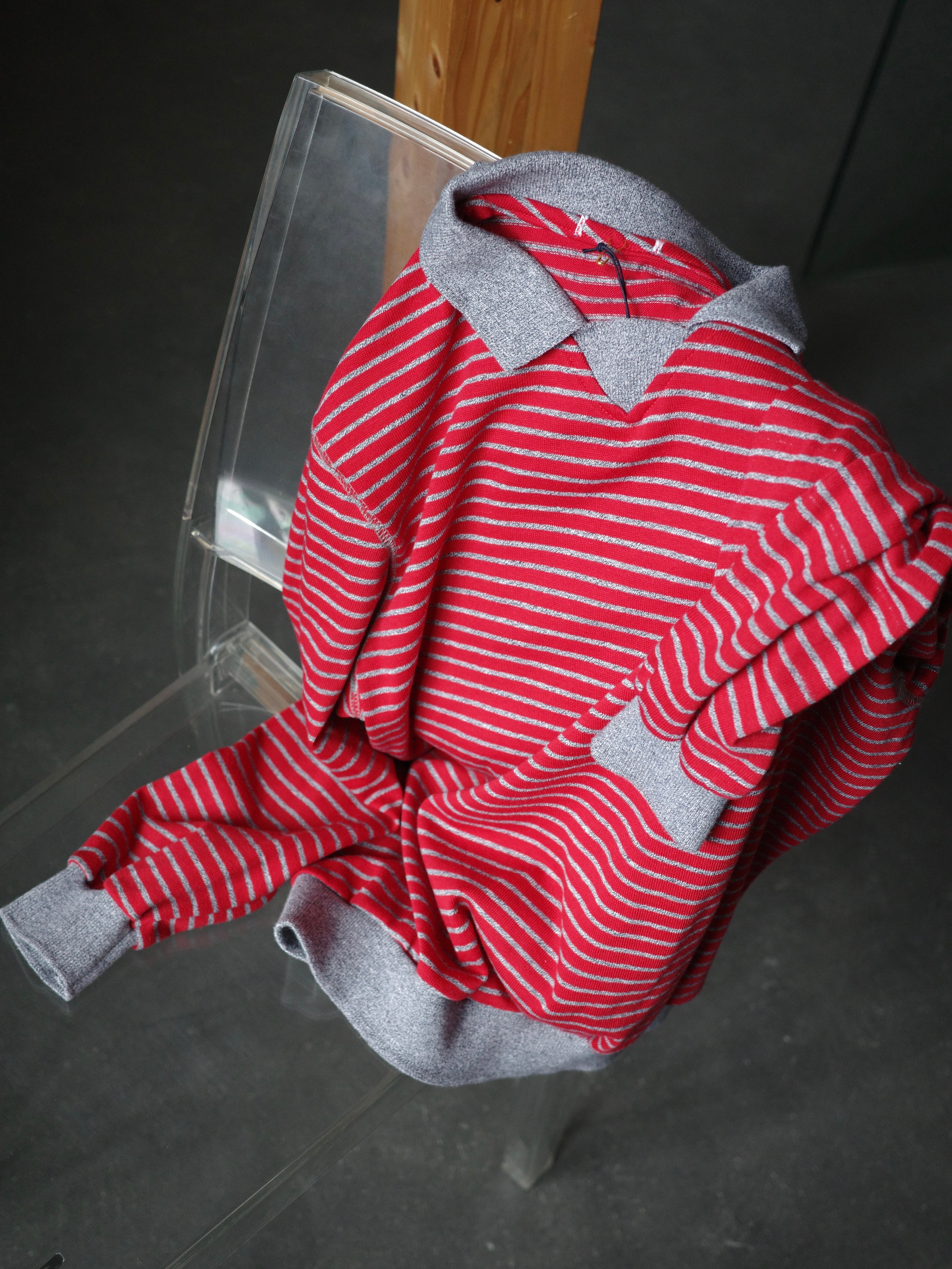 〈vintage〉red border coller knit