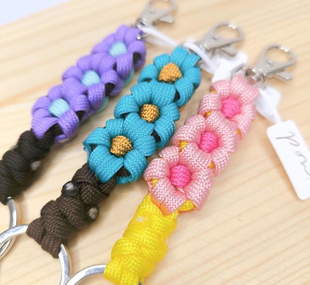 フラワーパラコードキーホルダー バッグチャーム