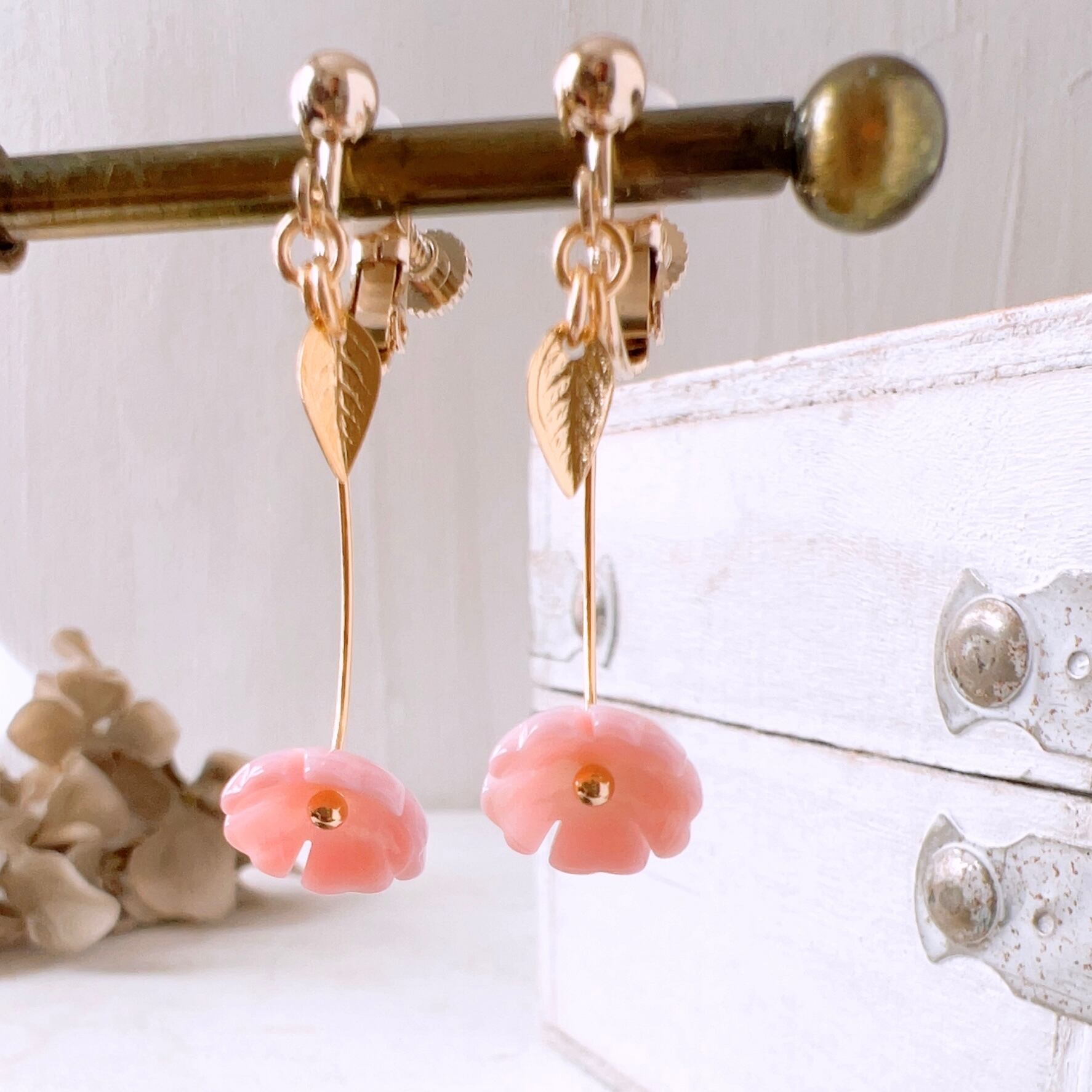 桜イヤリング/ピアス / Sakura earrings/piace 揺れるタイプ 高品質