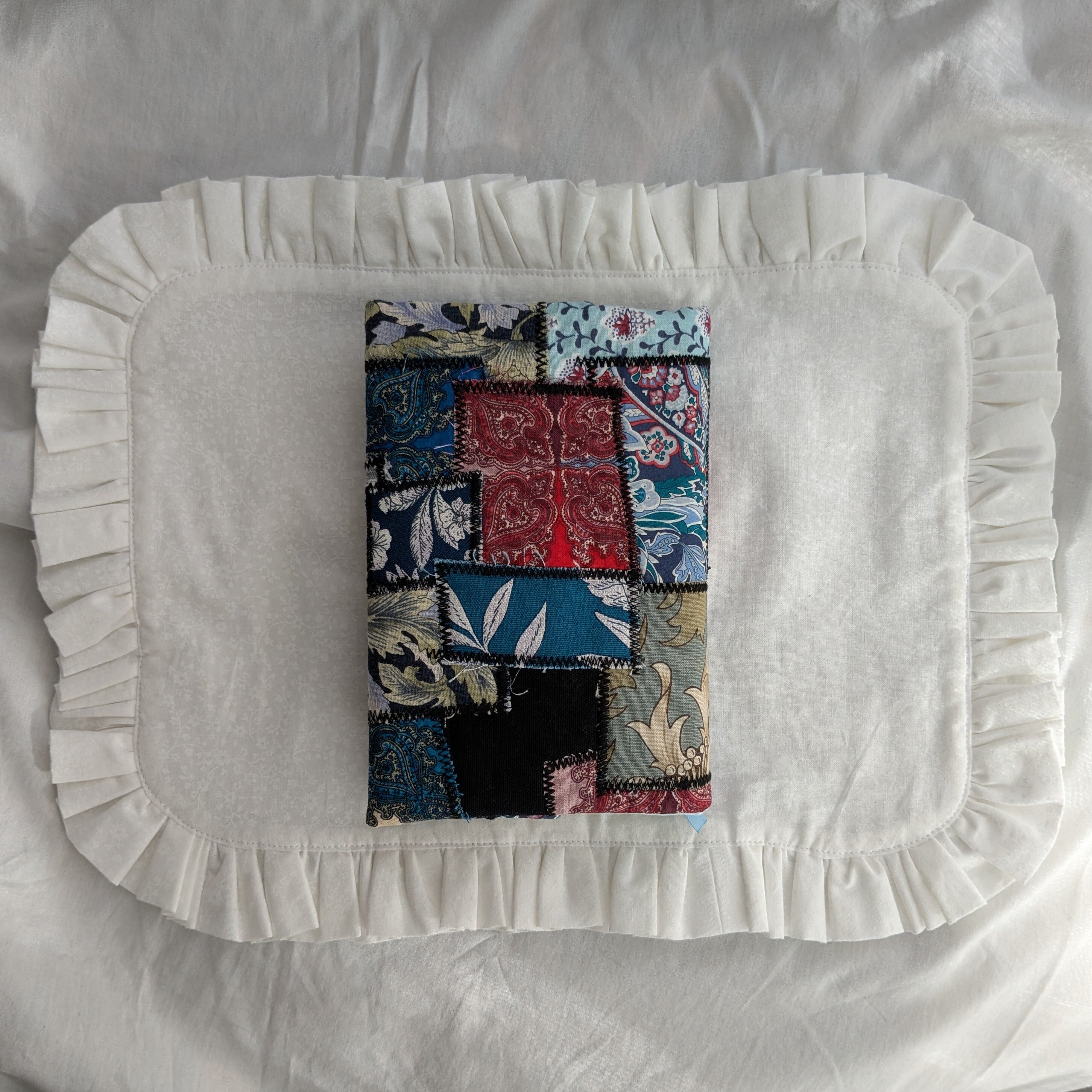 パッチワークのブックカバー 文庫本サイズ 読書時間 | MELDA.MADE