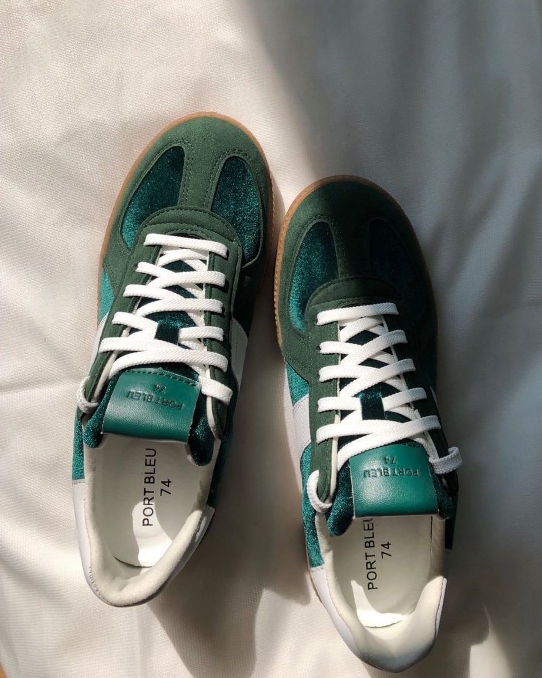 ベルベット×レザーアーミースニーカー