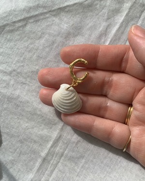 White seashell earcuff