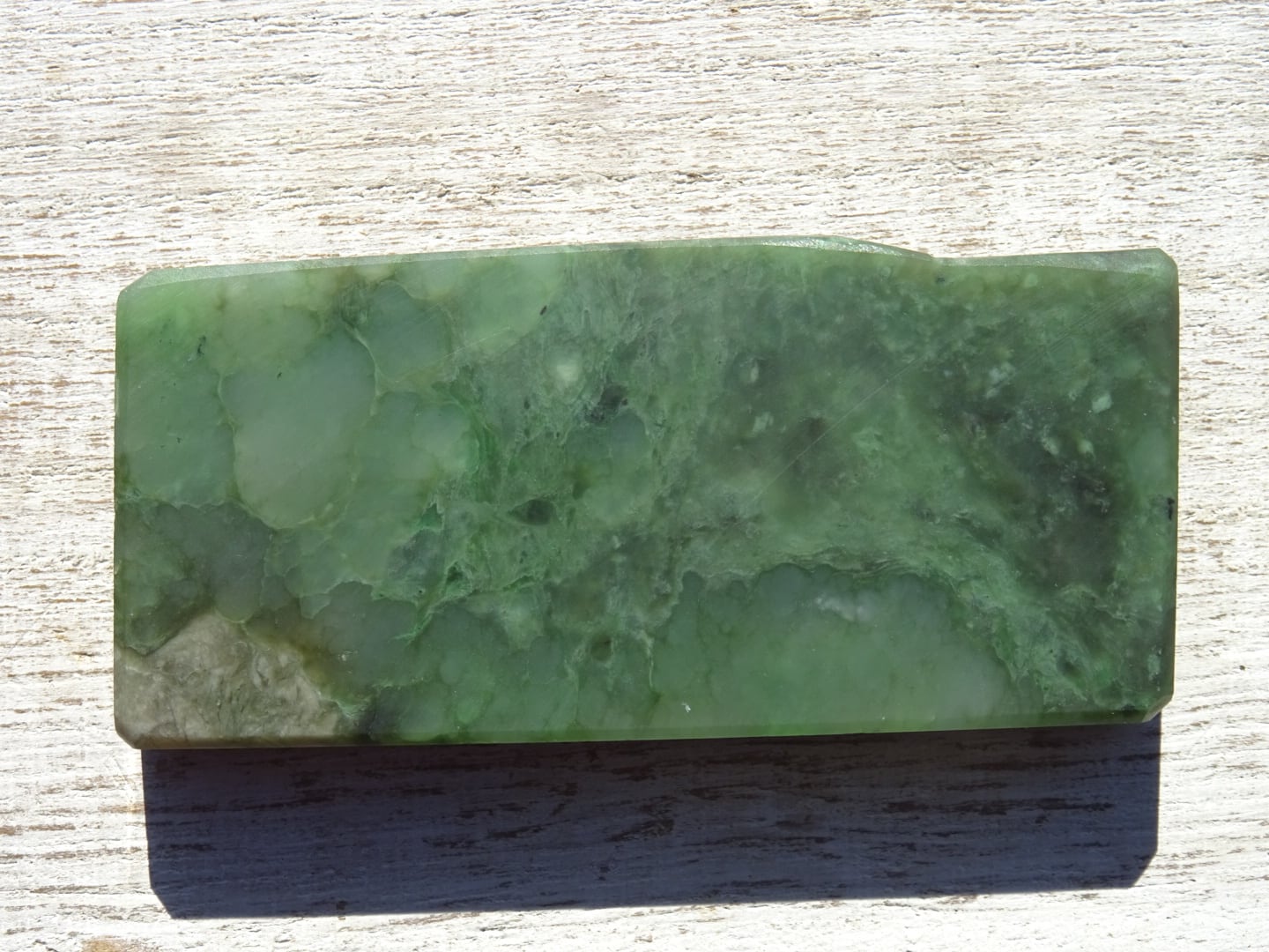 ニュージーランド産ジェイド（ネフライト）「Green Stone」 | 虹石屋