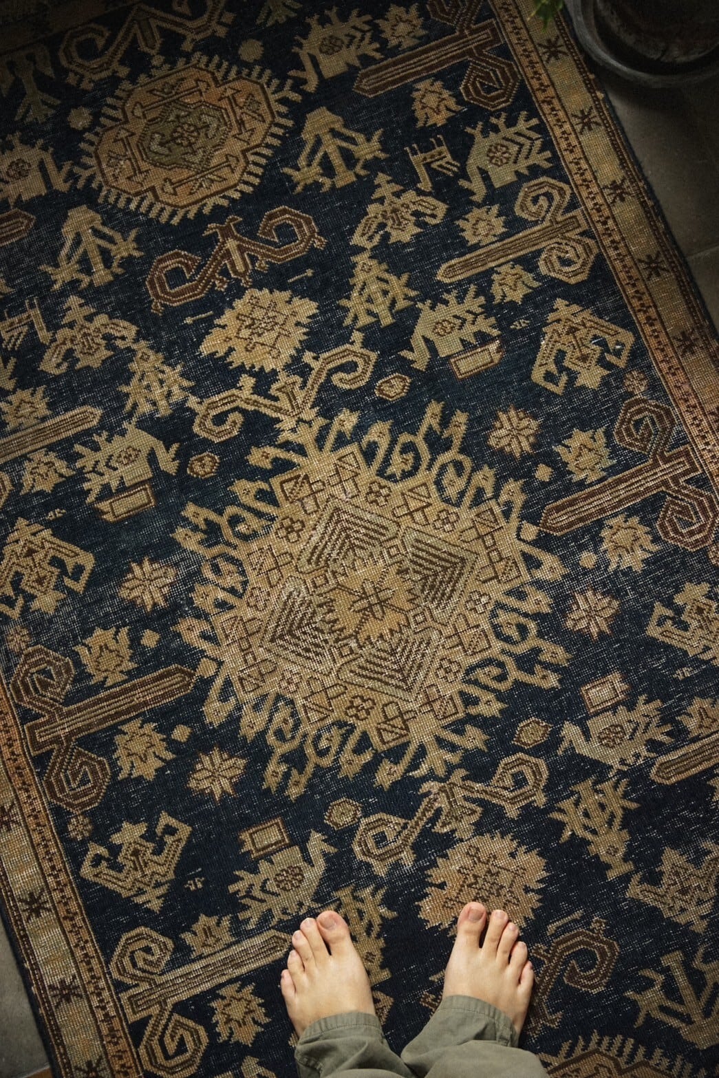 1240-Antique Percian Ardabil rug