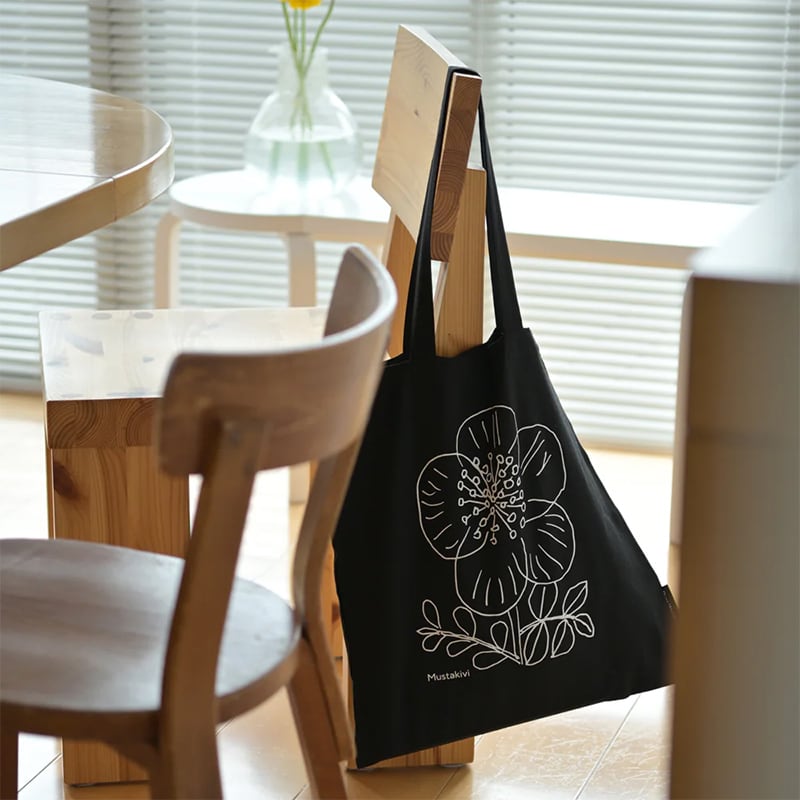 トートバッグ Misaki Mustakivi トートバッグ PEILI | 石本藤雄デザインの食器、雑貨