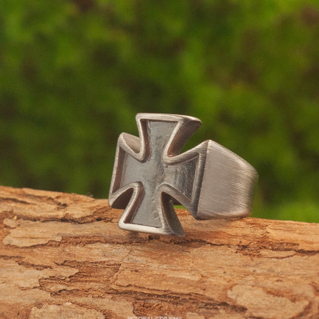 Iron Cross Design with Distressed Titanium Steel Ring(GV498)
