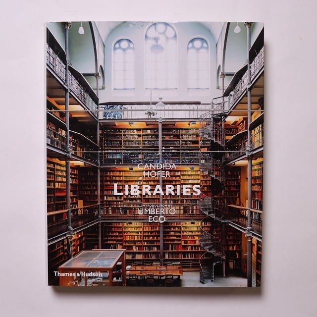 Libraries /  Umberto Eco  / Candida Hofer