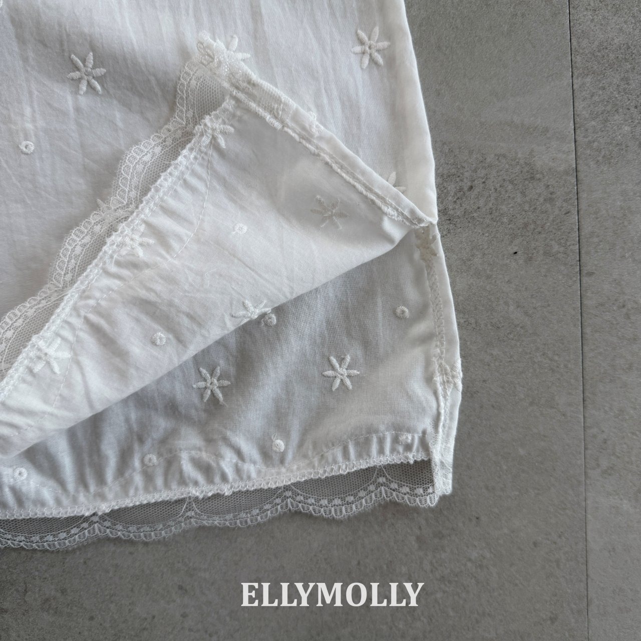 [ELLYMOLLY] Aurora Sleeveless +fee2 / [엘리몰리] 오로라슬리브리스