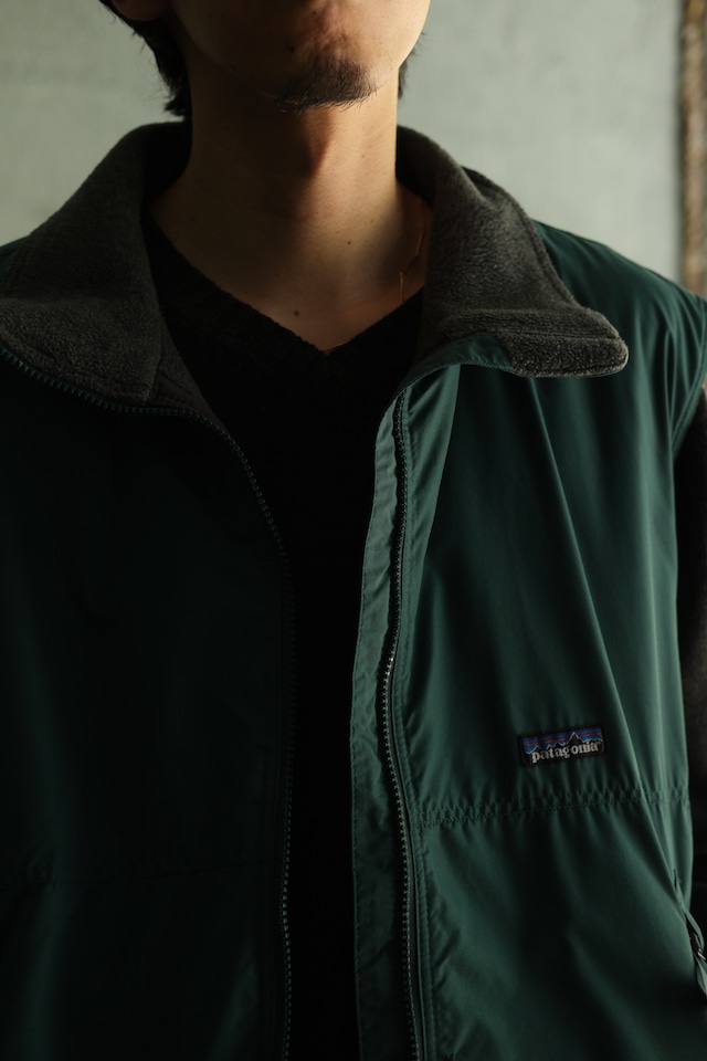 Utah/04's "patagonia" shelled synchilla vest/green