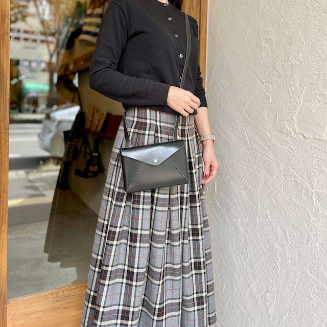 ＊手縫い＊＊signora シニョーラ