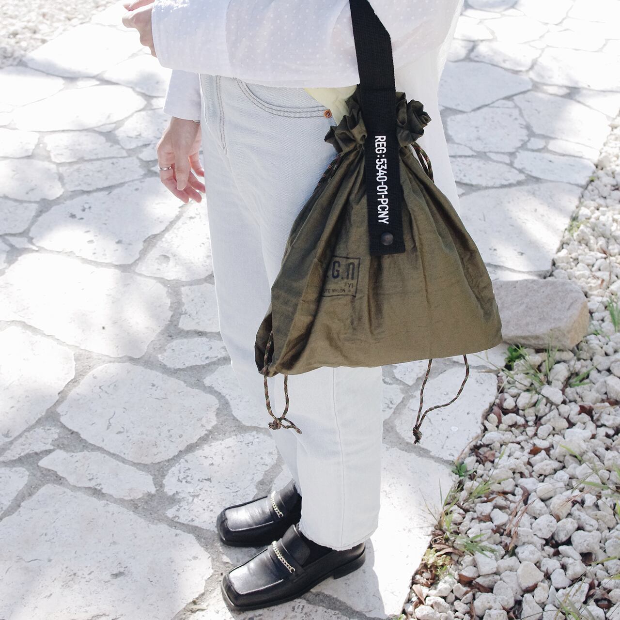 Parachute nylon bag (olive)