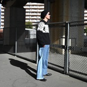 Leh / Smiley Knit Sweater
