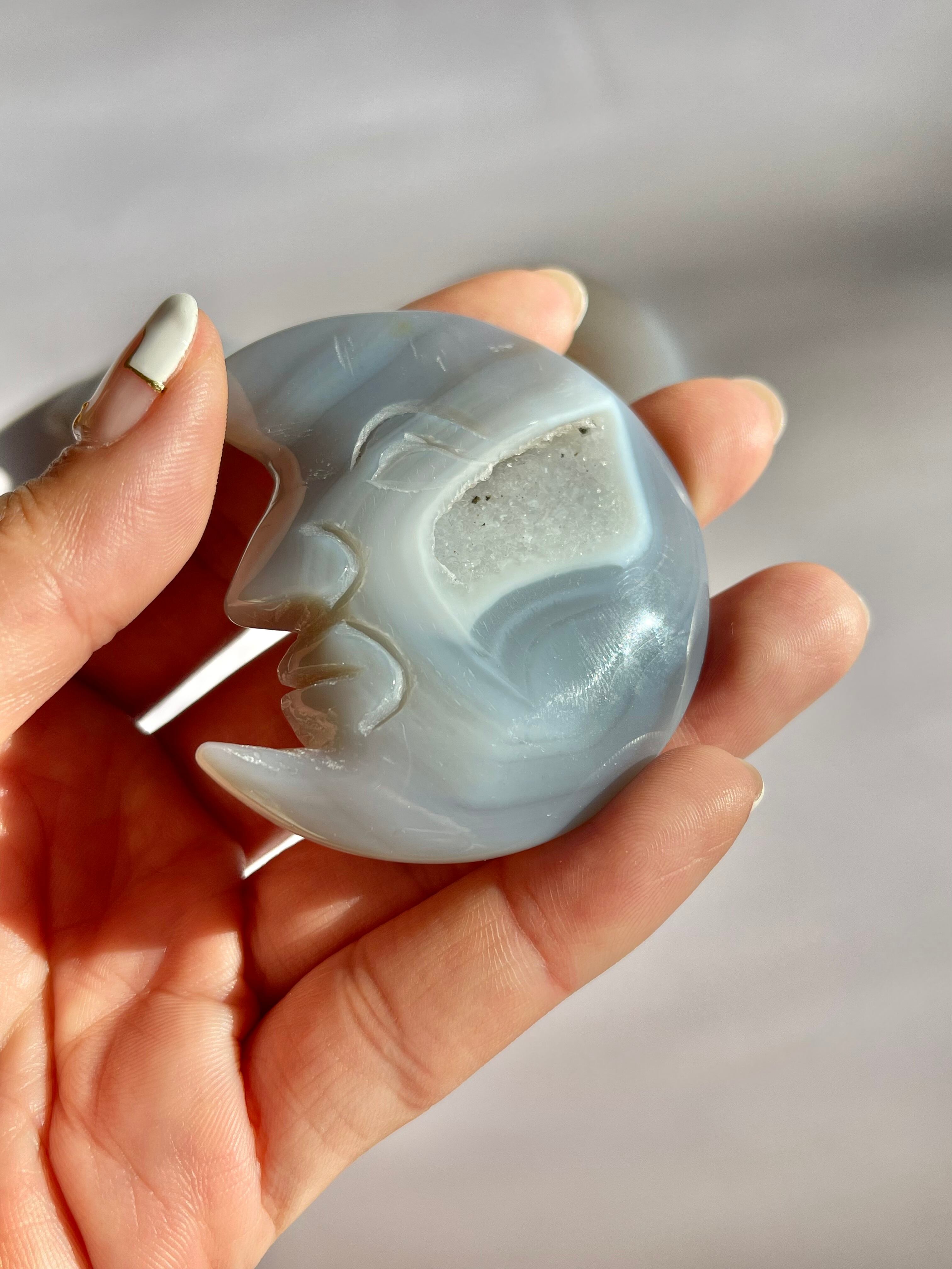 Druzy agate smiled moon / ドゥルジーが美しいスマイル月の瑪瑙