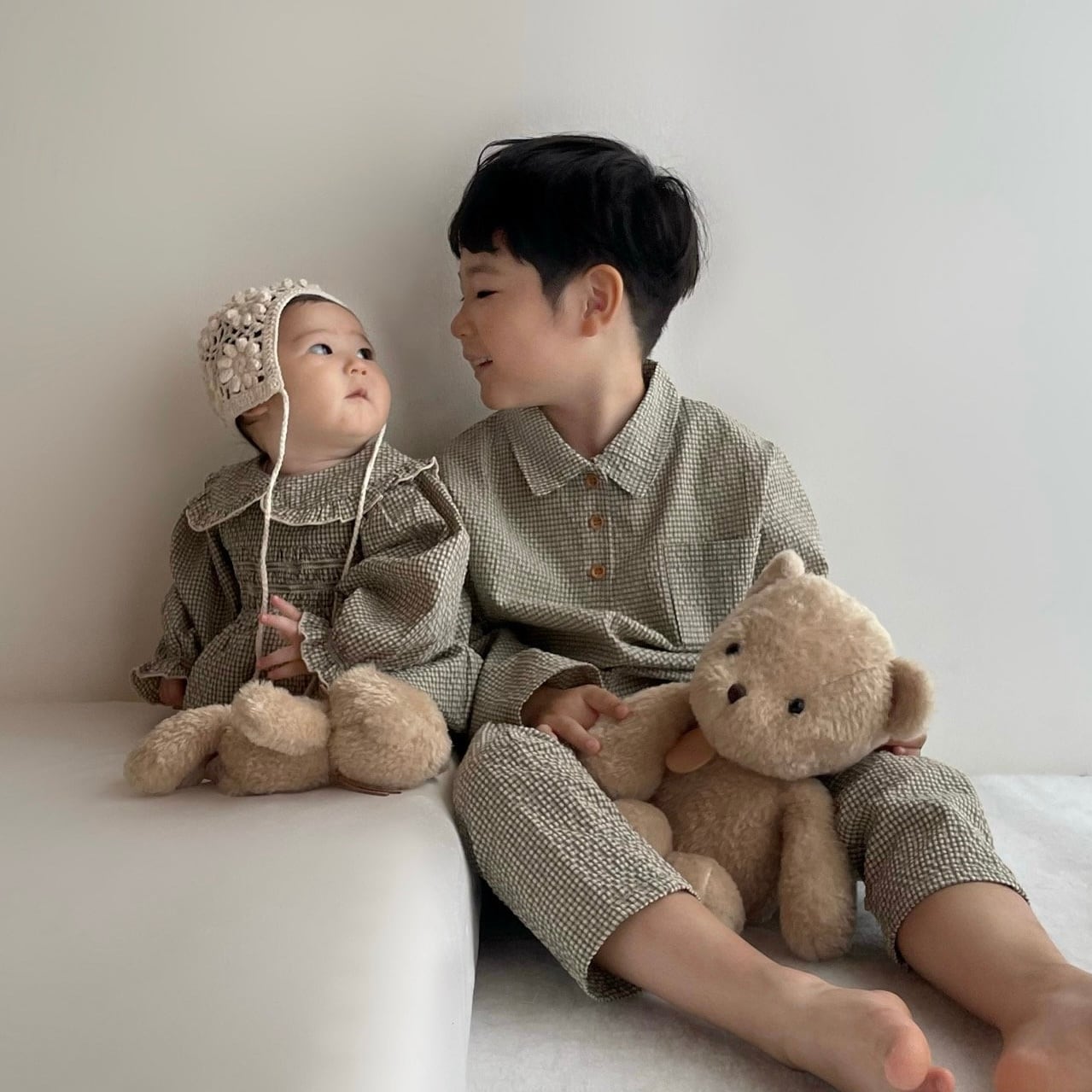 zimmerフリルロンパース | 韓国子供服 Bisque -びすく-