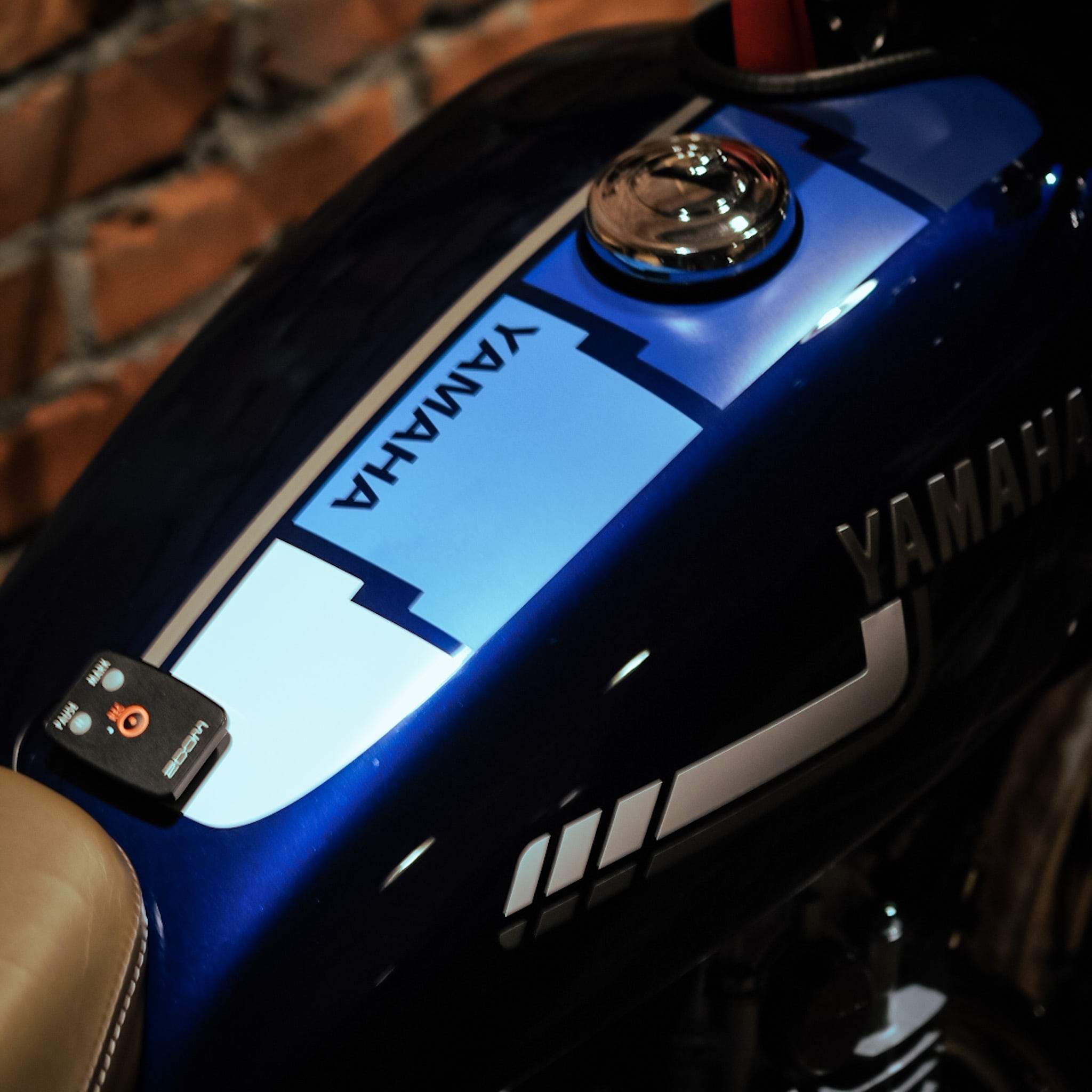 YAMAHA SR400 ガソリンタンク用サイドデカール ネオヴィンテージ