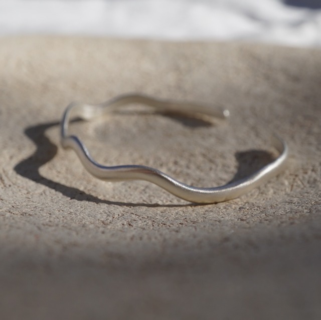 線のバングル（Unisex）