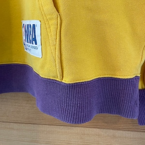 【NBA】90s 日本製 希少 レイカーズ Los Angeles Lakers 刺繍ロゴ スウェット パーカー 古着