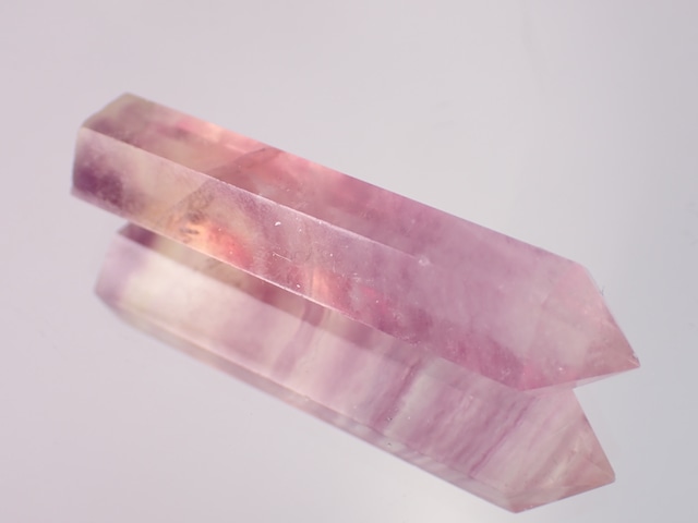 フローライト　オベリスク　15.3g　[D1-13]