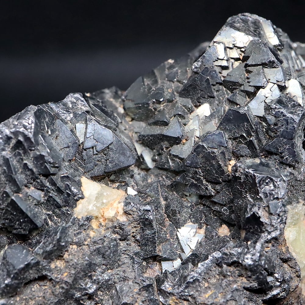 特大！マグネタイト + アパタイト 磁鉄鉱 985,6g MGT034 原石