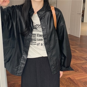 【予約】loose black leather coat