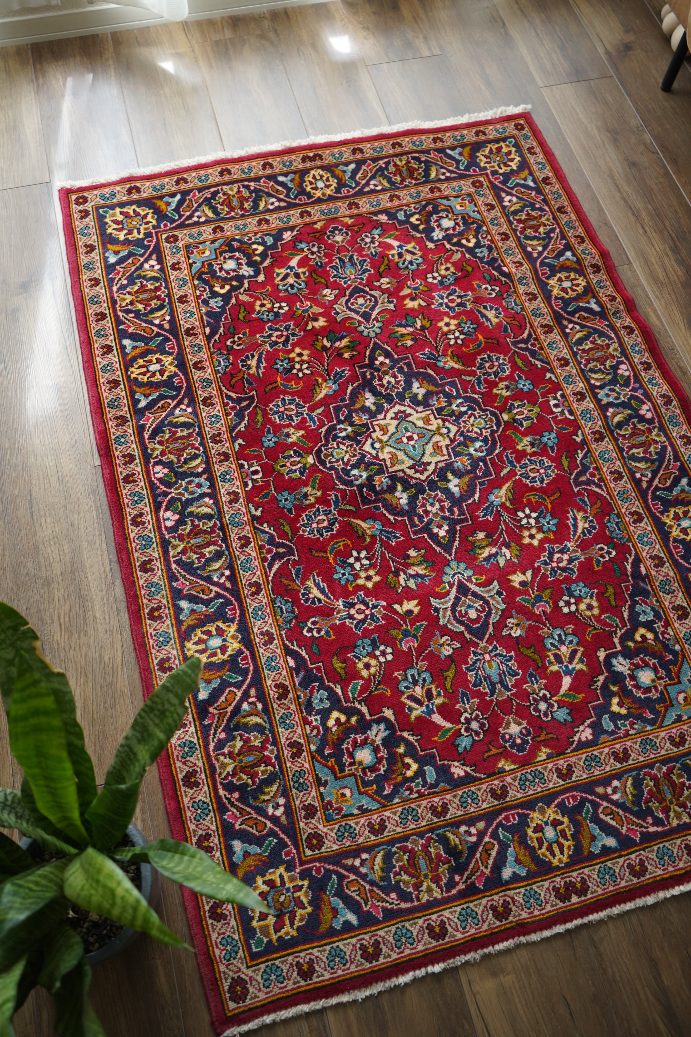 Medium Size | ヴィンテージラグ専門店 TIME RUG （ペルシャ絨毯