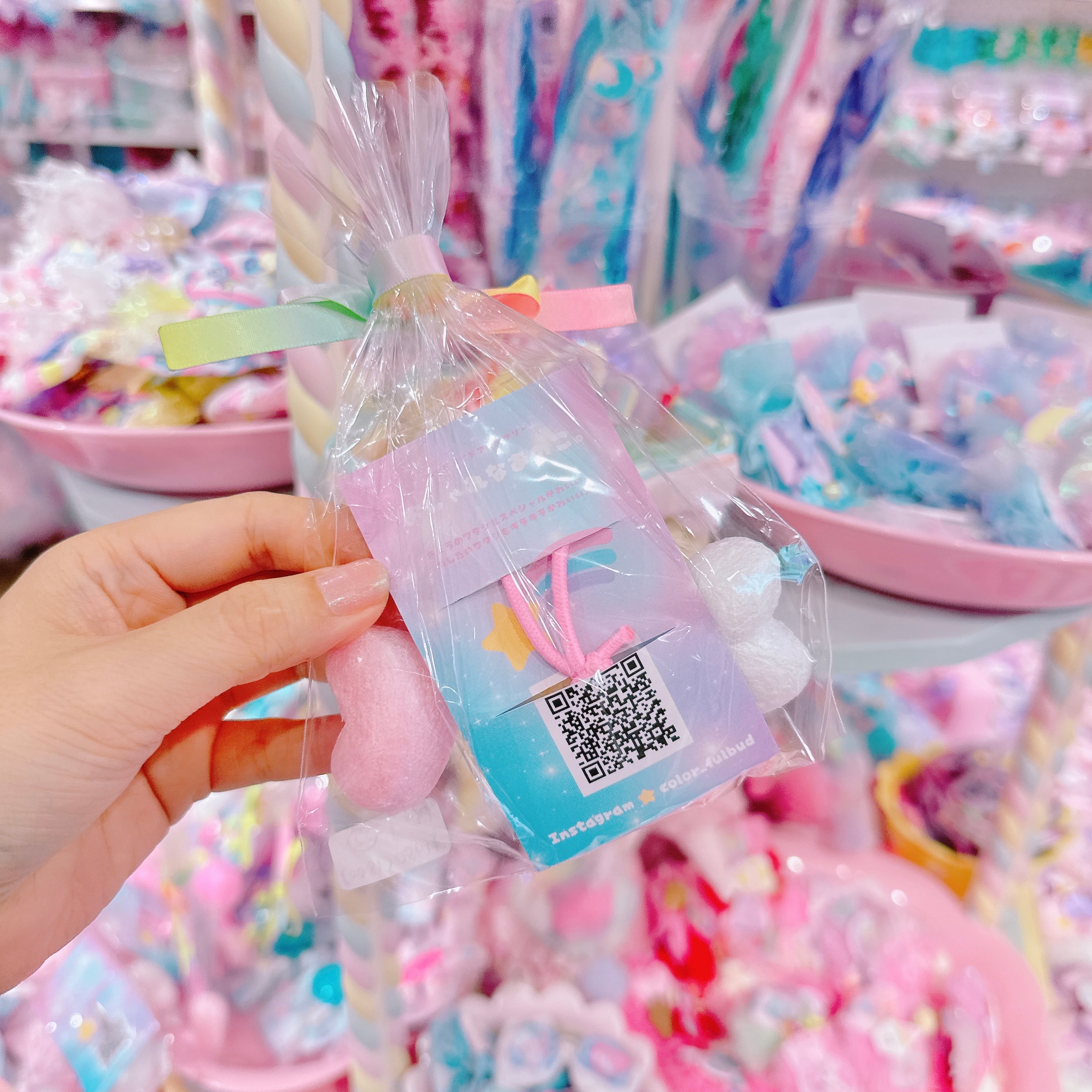 【P6】1-22レジンスターヘアゴム