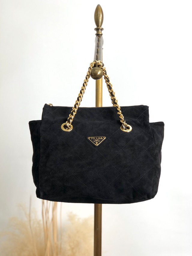 PRADA プラダ ショルダーバッグ ブラック トライアングルロゴ スエード キルティング チェーン vintage ヴィンテージ オールド t7p4ej