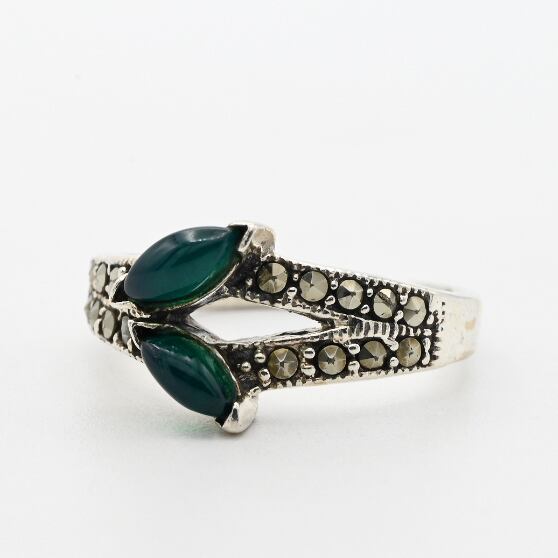 Green Onyx / Marcasite Accent Graceful Design Ring #14.5 / Denmark