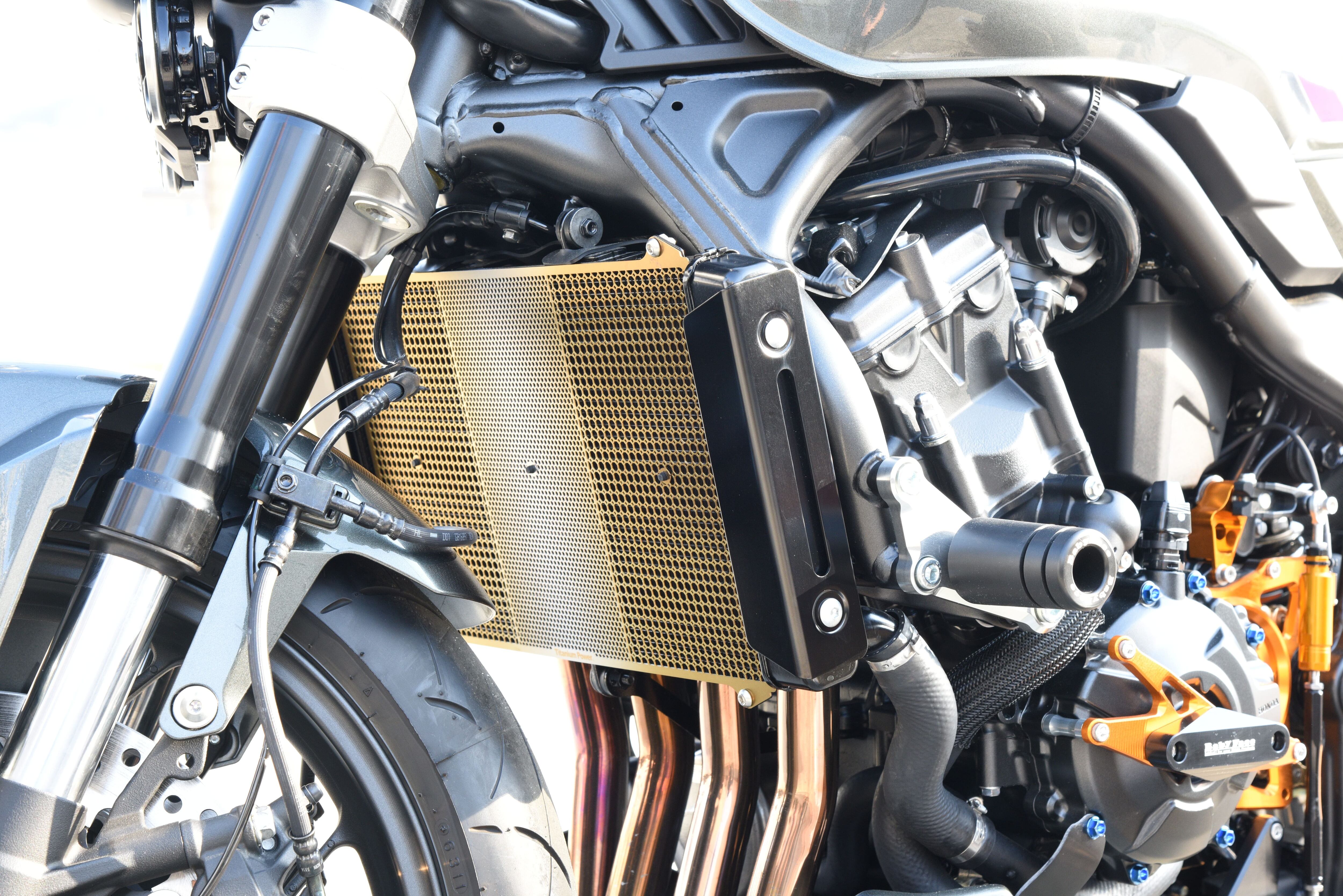 チタン ラジエターコアガード for KAWASAKI Z900RS/RS CAFE【2021