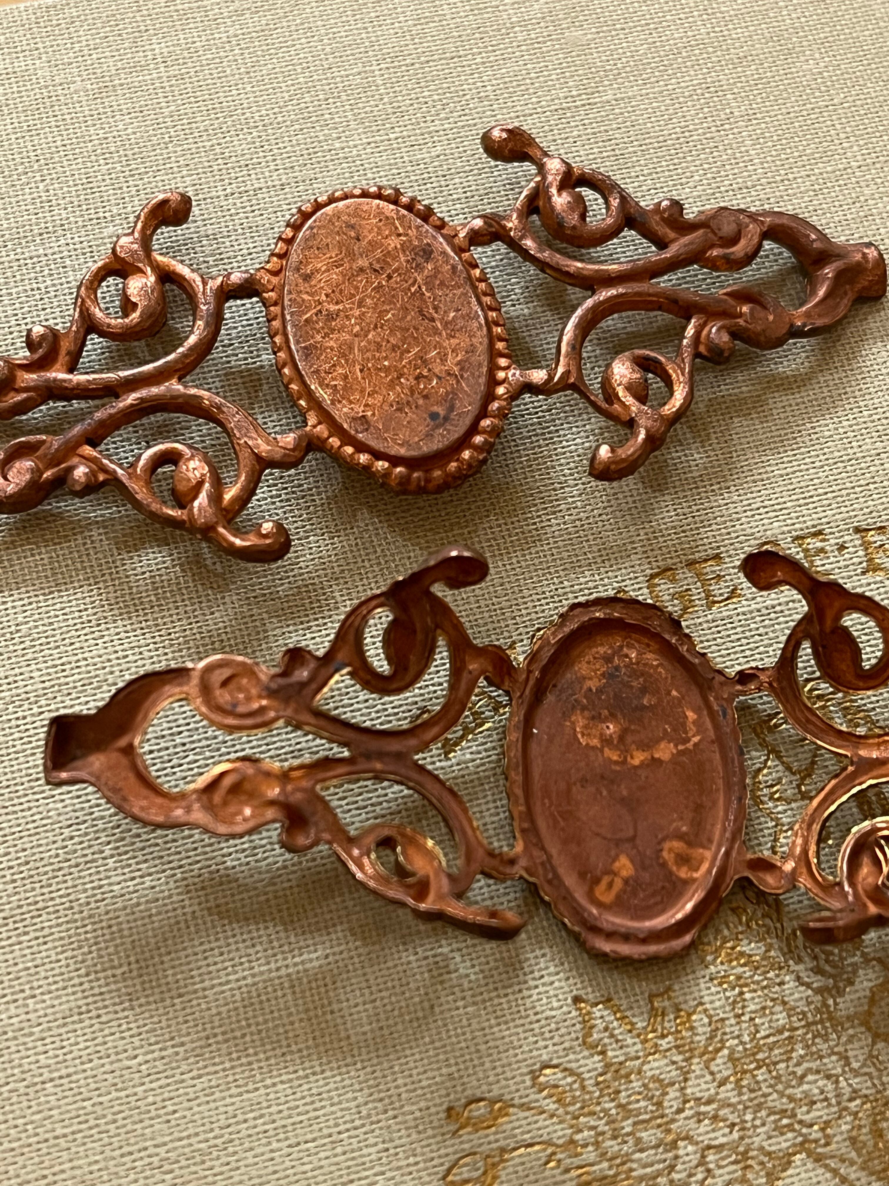 【ヴィンテージ 真鍮 パーツ】アラベスク柄 リング台風|アンティーク風 ハンドメイド 素材|ブロンズ色・1960年代・約6.5cm・1個