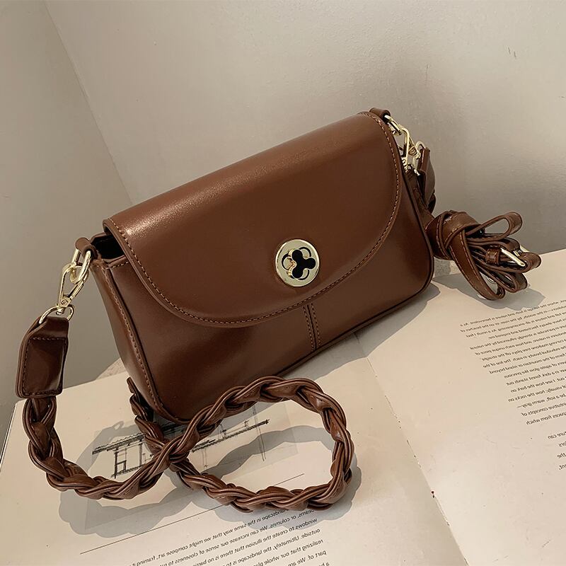 レッドシングル スクウェア メッセンジャーバッグ Tiancai_Wing_Bag80628504772