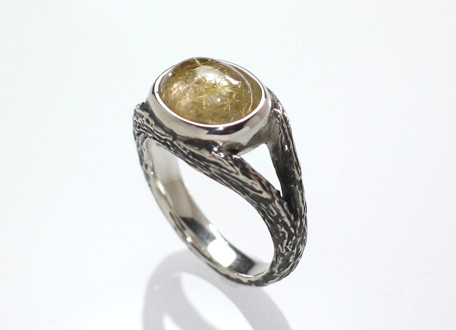 ルチルクォーツリング 2.56ct | Atelier Ozaki