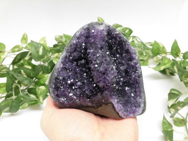 【送料無料】【高品質】 ウルグアイ産アメジスト no.5