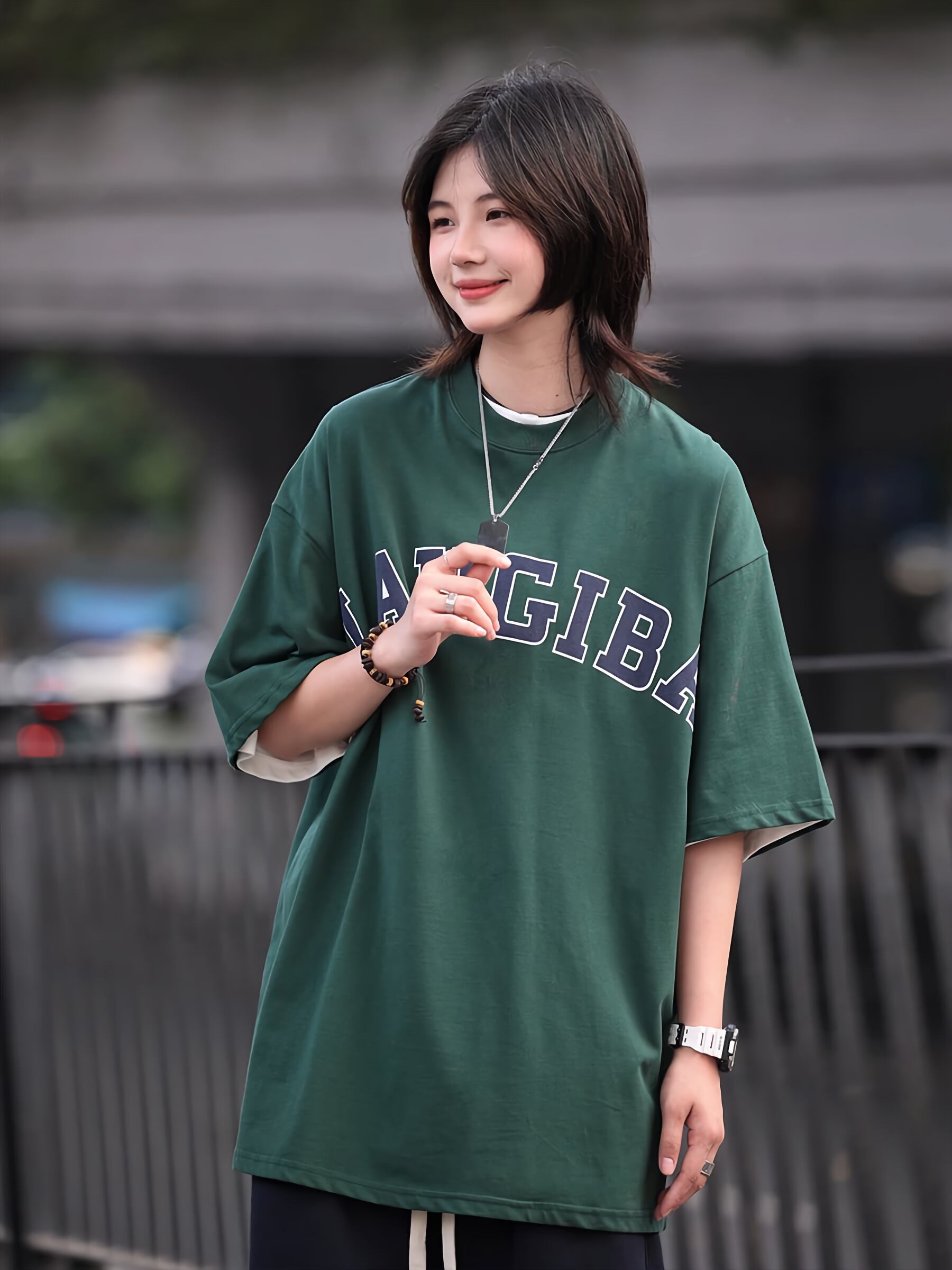 オーバーサイズグラフィックTシャツ / Oversized Graphic T-Shirt