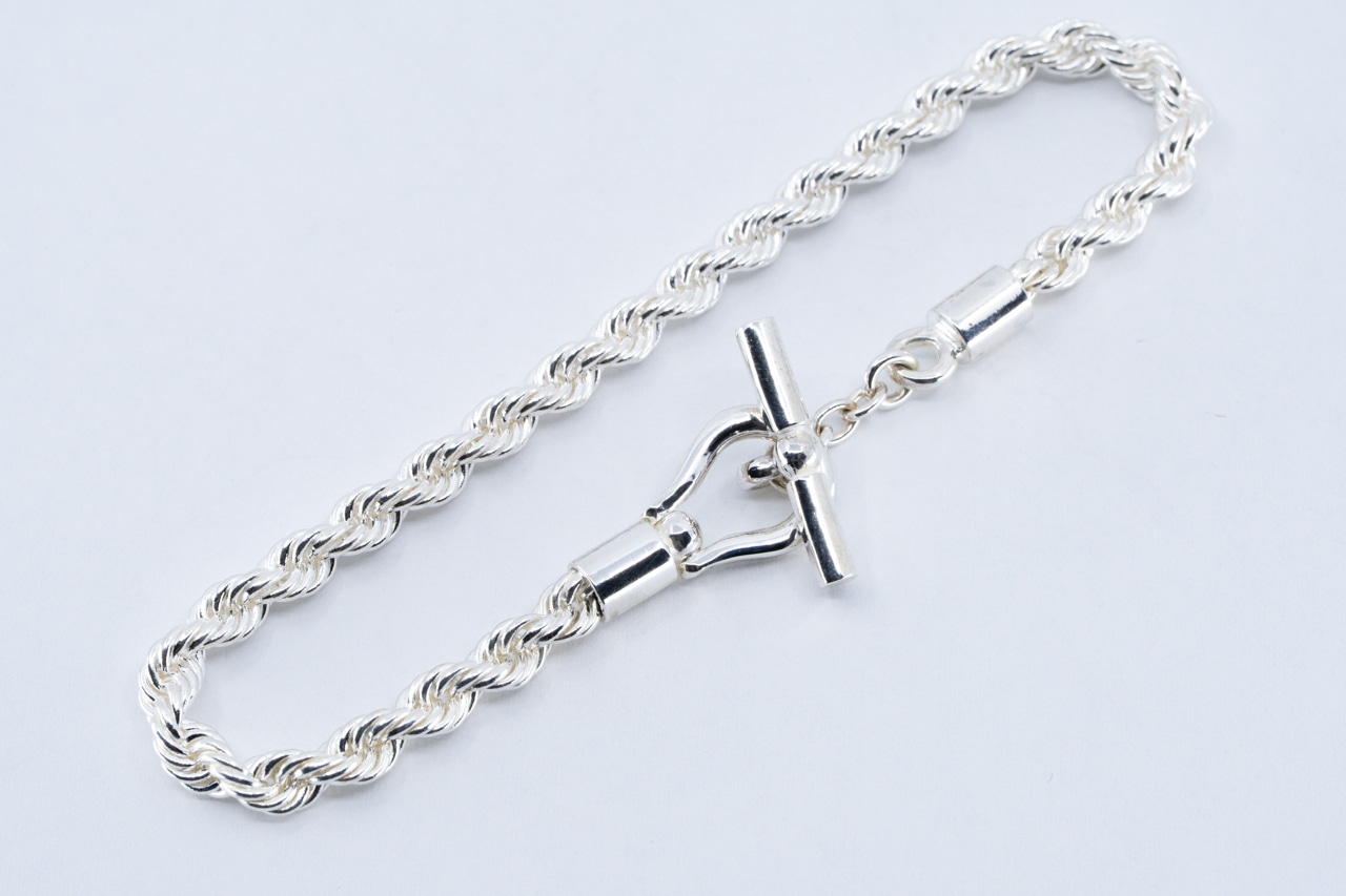 BN-107 Horseshoe Rope Chain Bracelet (Large)